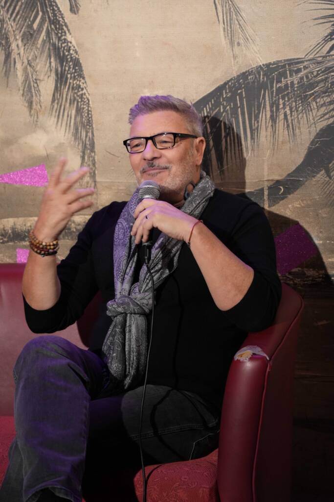 Dzimis Tapas, presidente del Festival de Comedia de Madrid, durante una entrevista